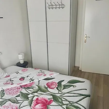 Apartament Lesly